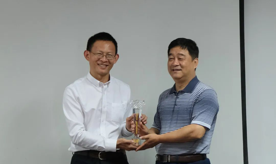 喜提西安電子科技大學微電子學院最佳就業(ye) 合作夥(huo) 伴獎